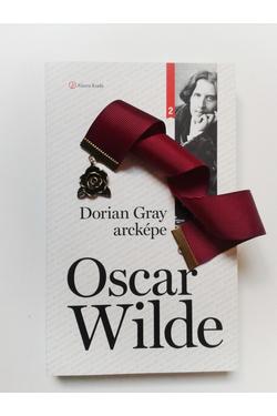 Dorian Gray arcképe könyv + Bordó szalagos könyvjelző rózsa függővel 